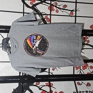 Vans‎ Astronomical Tee Shirt Size Small NWT